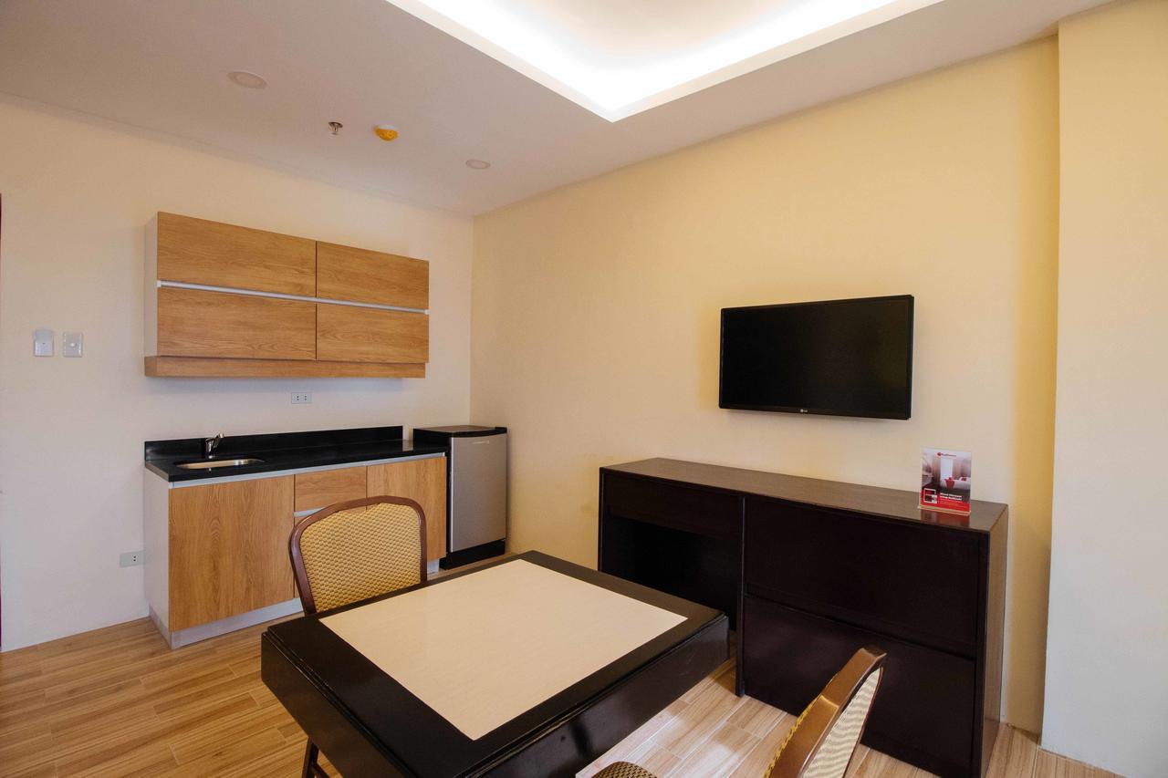Hotel Reddoorz Premium Near Trinoma Quezon City Exterior foto